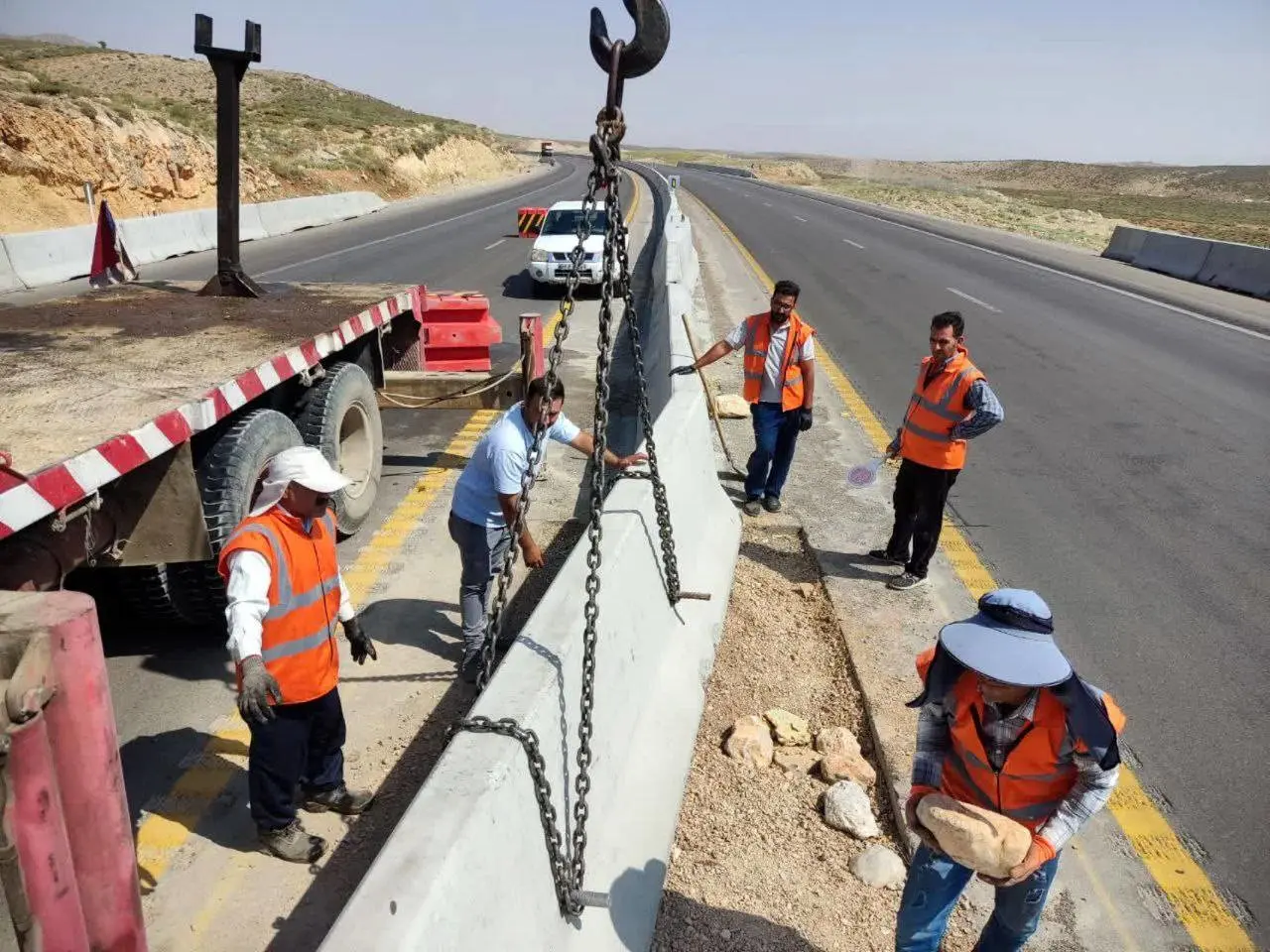 افزایش چشمگیر ایمنی جادهای با بیش از ۳۲ هزار تن آسفالت: دستاوردهای بیسابقه راهداری رباط کریم در هشت ماه