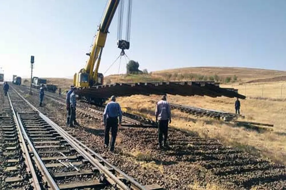 امضای تفاهم‌ نامه مشترک آموزشی میان راه‌ آهن و دانشگاه اراک