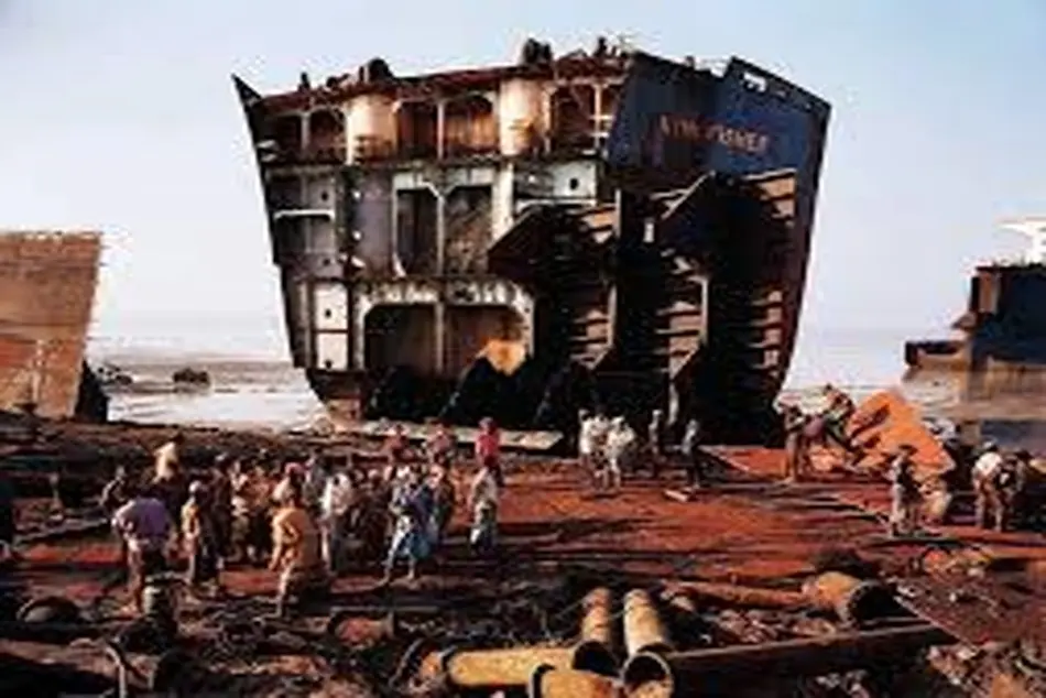 بازیافت کشتیهای فرسوده در ایران به زودی آغاز میشود و صنعت دریایی وارد مرحلهای تازه خواهد شد