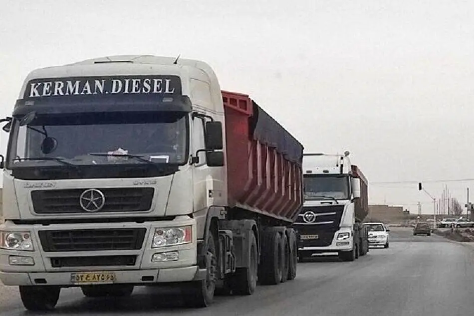 بیش از یک میلیون و ۸۰ هزار تن کالا از گیلان صادر شد