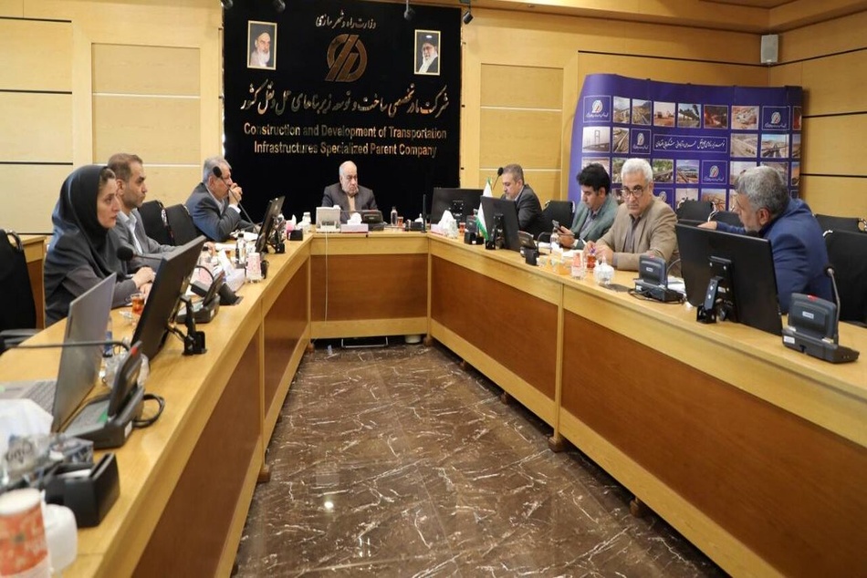 ◄ دو مسیر برای تأمین مالی آزادراه قائم شهر ساری مشارکت بانکی یا واگذاری سهام دولت؟
